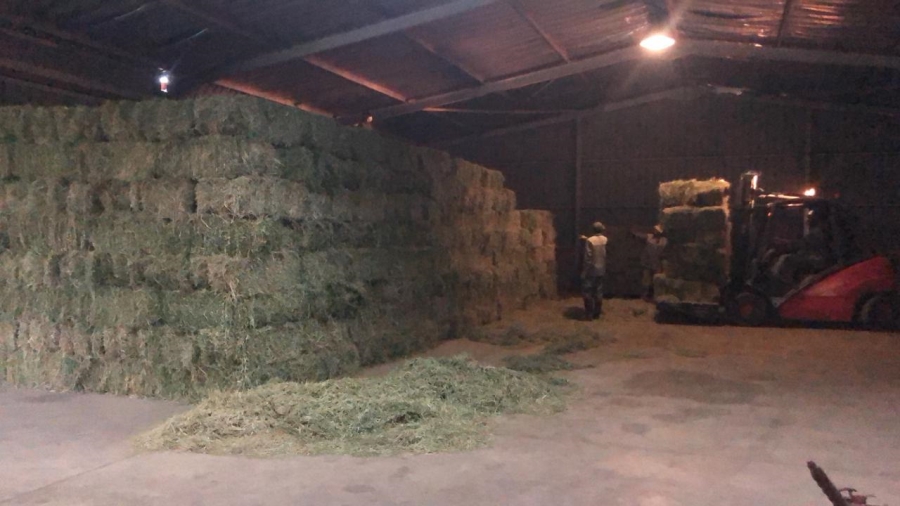 6 Bedroom Property for Sale in Remhoogte AH North West